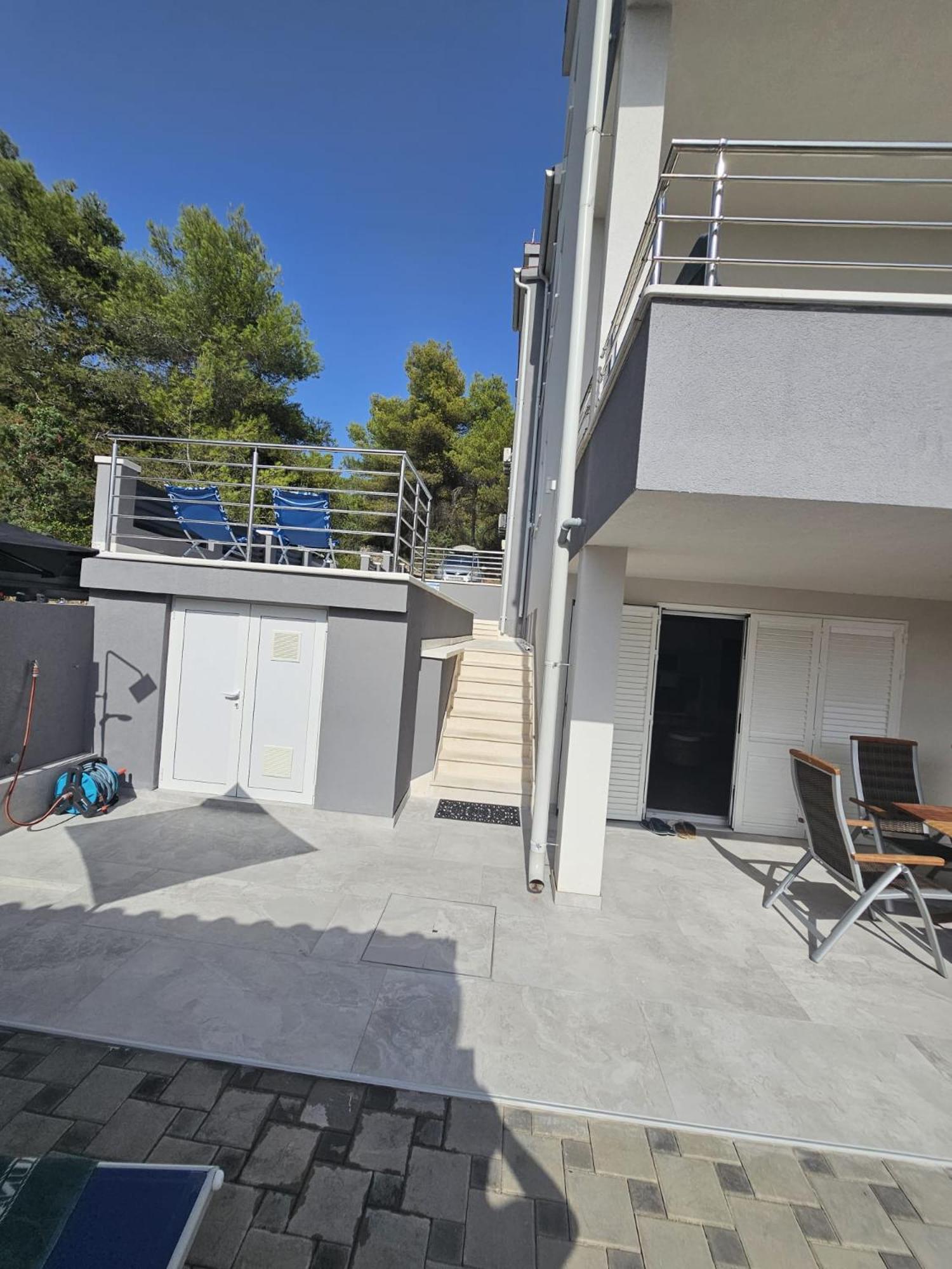 Botic Apartment *