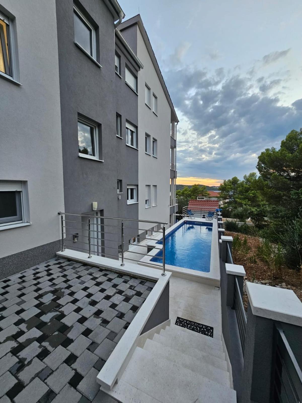 Botic Apartment
