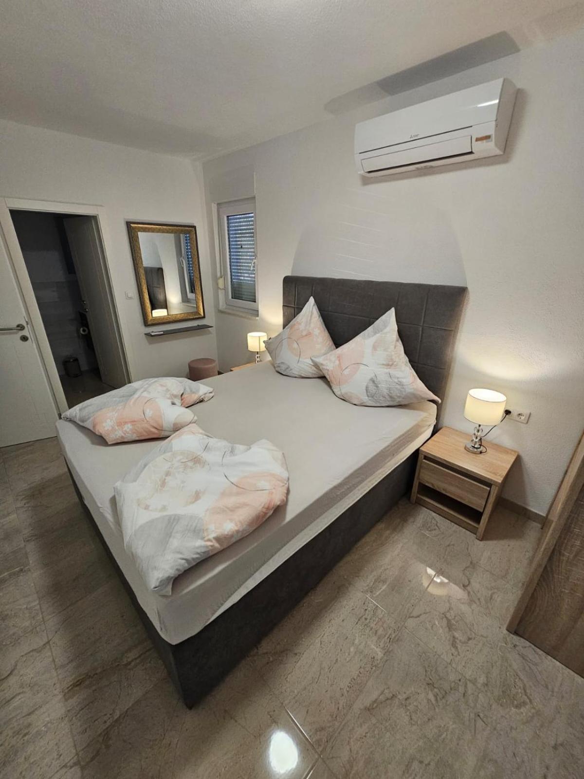 Apartment Botic *